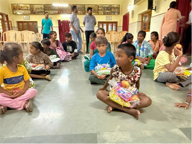 Spreading Love and Compassion – USM Outreach Programme