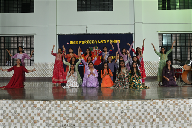 MISS FAREEDA LATIF KHAN FAREWELL