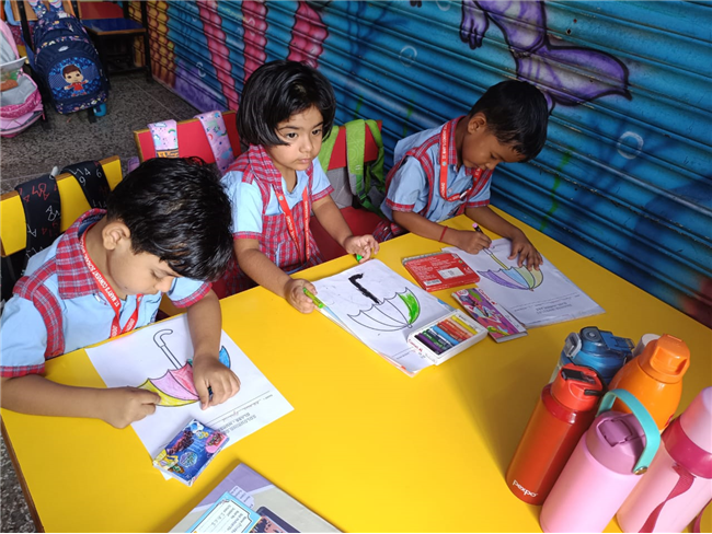 COLOURING COMPETITION