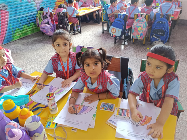 COLOURING COMPETITION