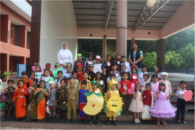 FANCY DRESS COMPETITION
