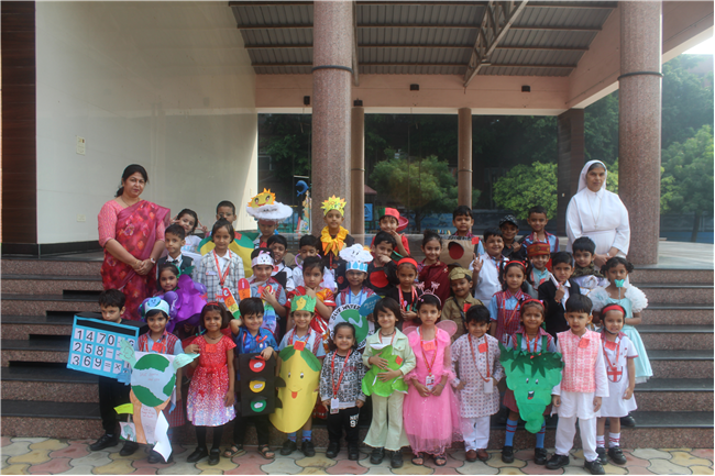 FANCY DRESS COMPETITION