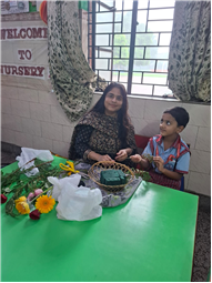 FLOWER ARRANGEMENT COMPETITION WITH MOM