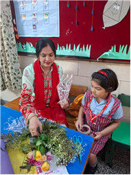 FLOWER ARRANGEMENT COMPETITION WITH MOM