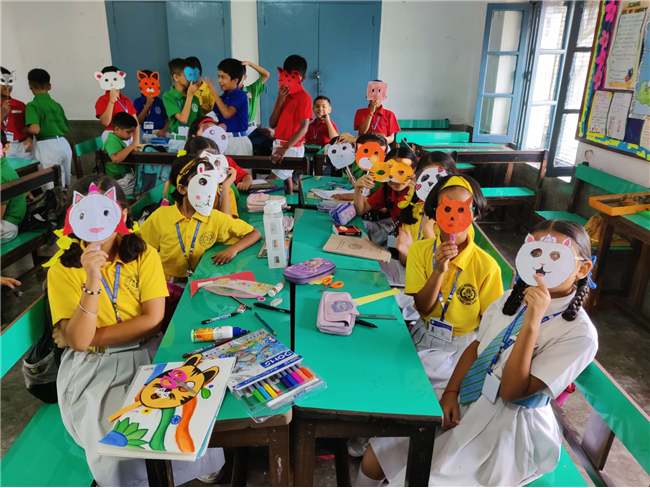 Exploring, Creating, Enjoying – Bagless Day Activities