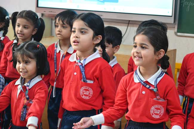 INTER-SECTION ENGLISH CHORAL RECITATION - CLASS NURSERY