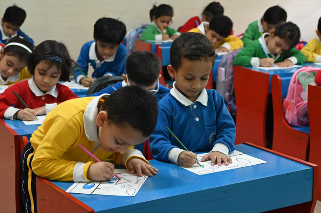 COLOURING COMPETITION PRE SCHOOL
