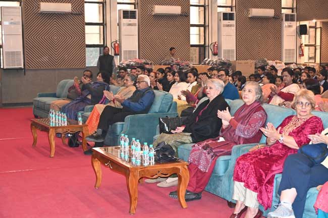 CHRISTMAS CELEBRATION WITH THE TRUSTEES, STAFF AND STUDENTS OF THE ANKUR ANAWA PROJECT AND JAGRITI SCHOOL