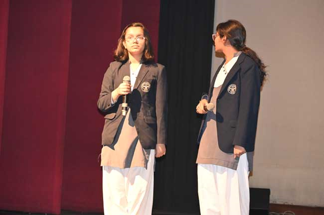 CHRISTMAS CELEBRATION WITH THE TRUSTEES, STAFF AND STUDENTS OF THE ANKUR ANAWA PROJECT AND JAGRITI SCHOOL