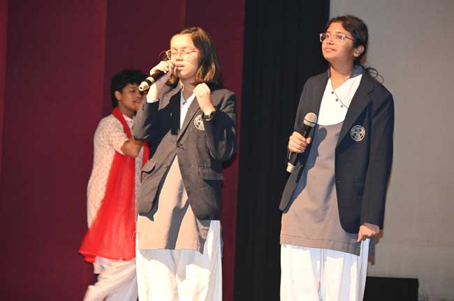 CHRISTMAS CELEBRATION WITH THE TRUSTEES, STAFF AND STUDENTS OF THE ANKUR ANAWA PROJECT AND JAGRITI SCHOOL