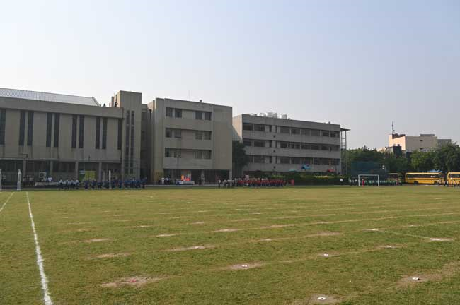 JUNIOR SCHOOL SPORTS DAY