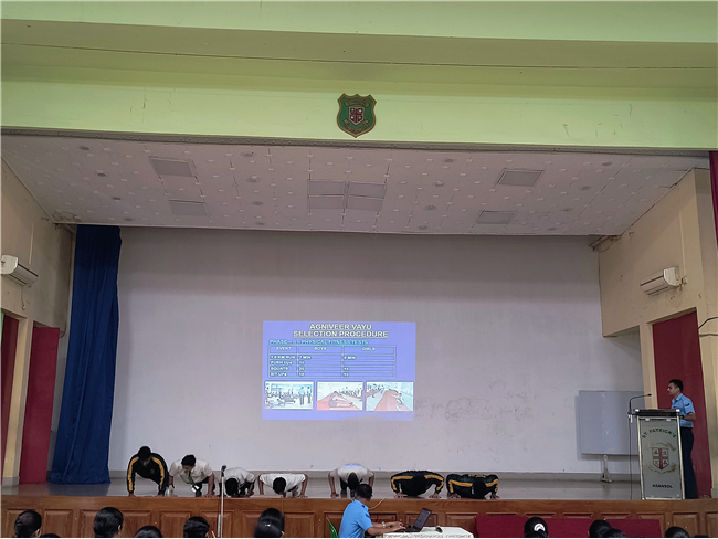 Inspiring Visit by Air Force Officers