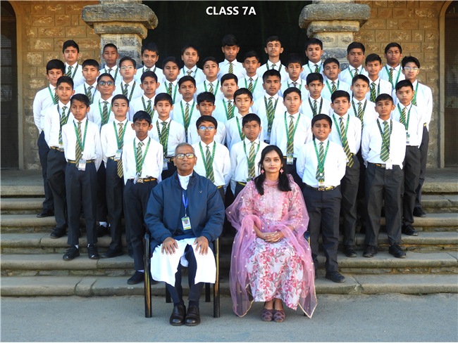 CLASS PHOTOGRAPHS