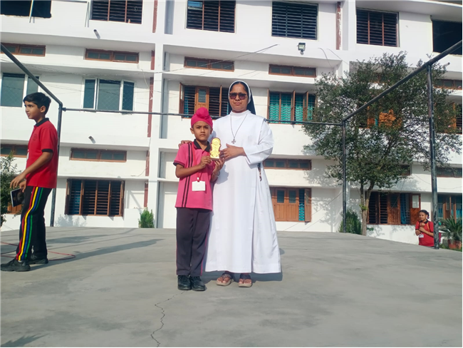 Prize Winners : English Exhibition