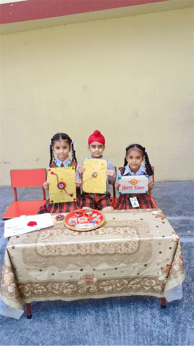 Rakhi Making Competition of Kindergarten