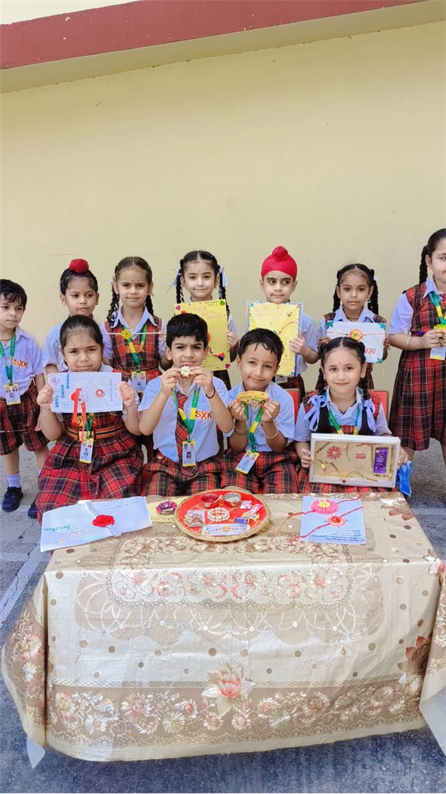 Rakhi Making Competition of Kindergarten