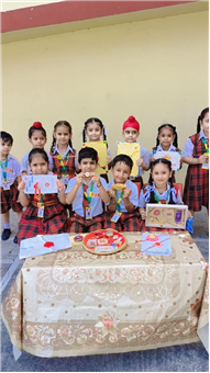 Rakhi Making Competition of Kindergarten
