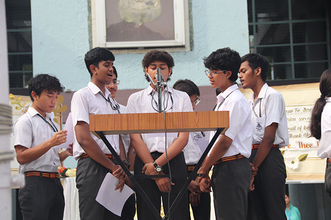 FAREWELL - FR. DR. T.J. JOSE S.J. AND WECOMING FR. SOBIN K. THOMAS, S.J. (SENIOR DEPT)