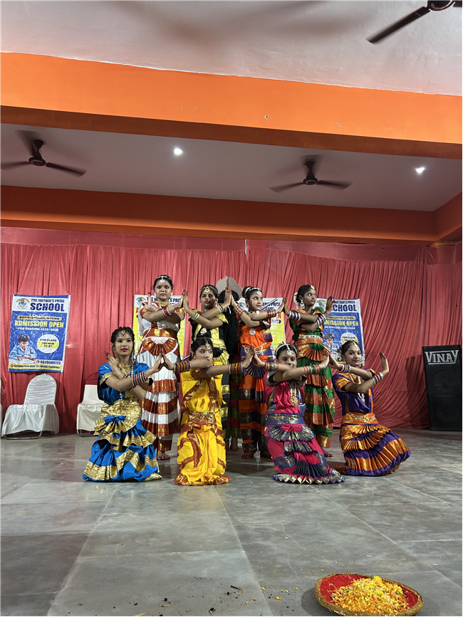 Ram Leela and Mahishasur Vadh Performance at Durga Puja Park, Mehdauri, Teliarganj, Prayagraj