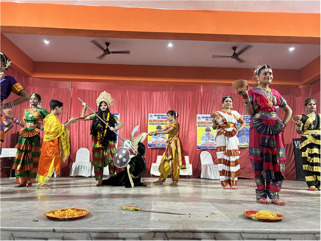 Ram Leela and Mahishasur Vadh Performance at Durga Puja Park, Mehdauri, Teliarganj, Prayagraj