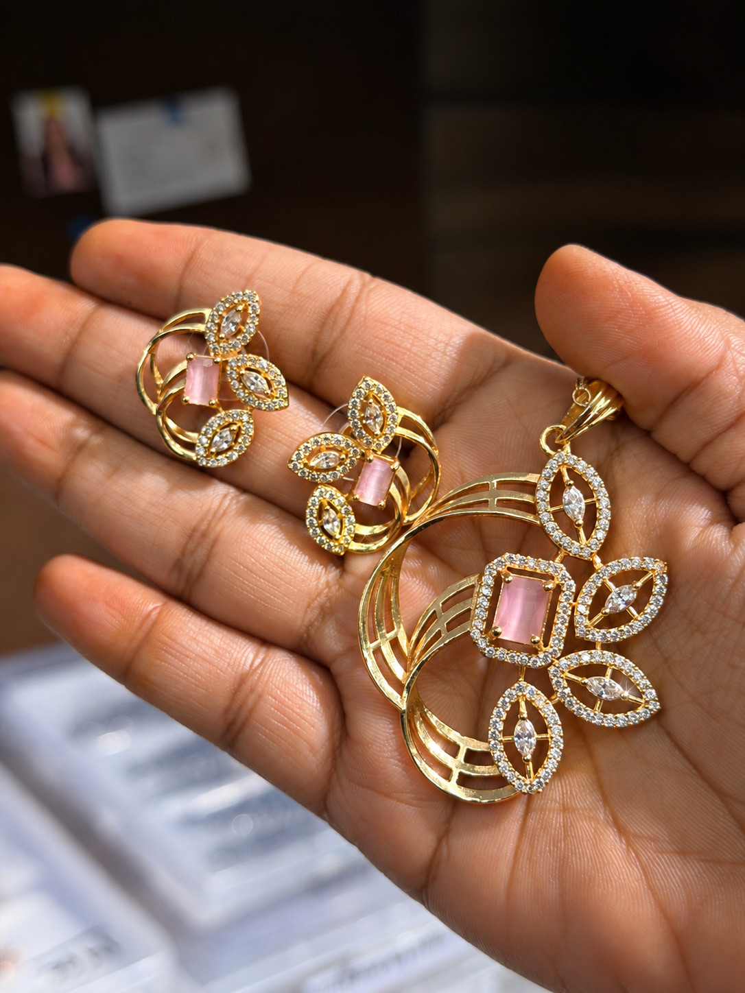 AD Pendant Set – Elegant Designer Pendant Jewellery - Image 2