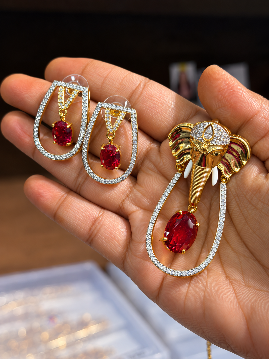 AD Pendant Set – Elegant Designer Pendant Jewellery - Image 2