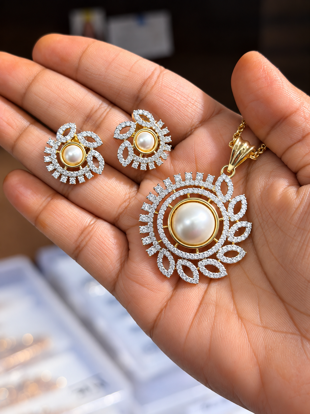 AD Pendant Set – Elegant Designer Pendant Jewellery - Image 2
