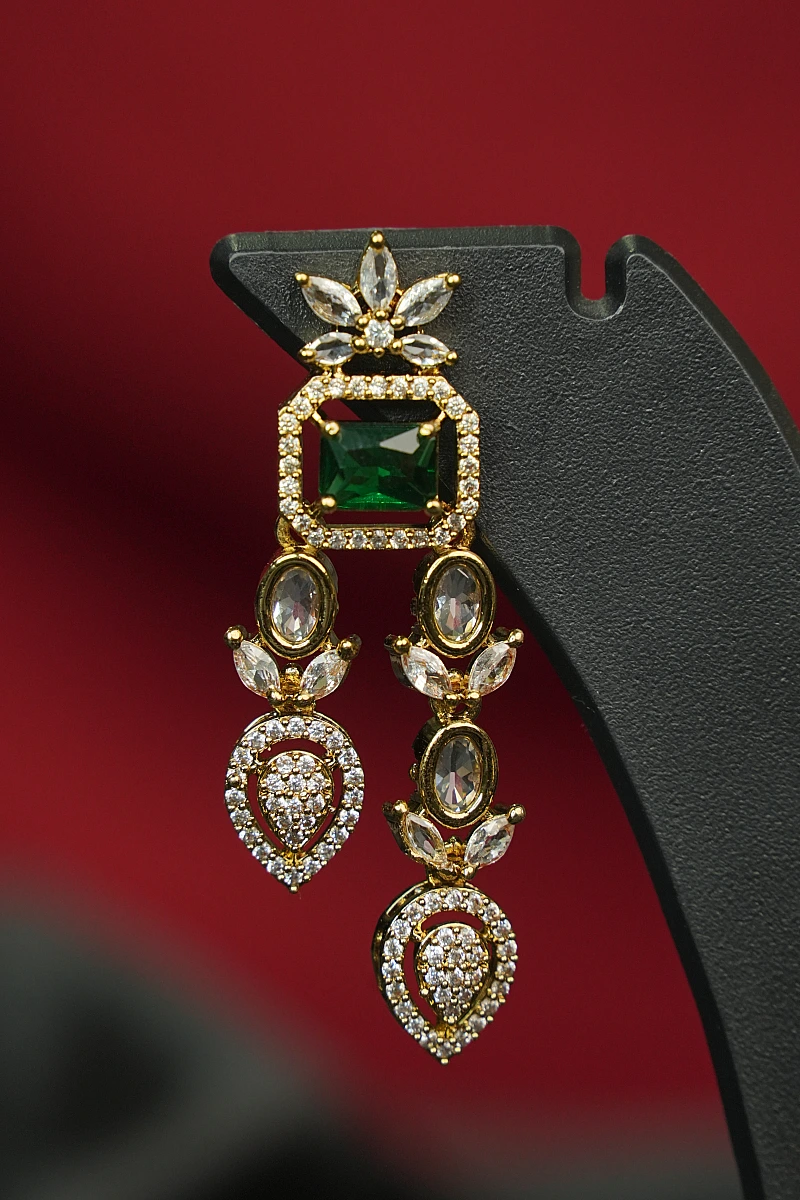 Elegant Moissanite Necklace Set with Matching Earrings - Image 4