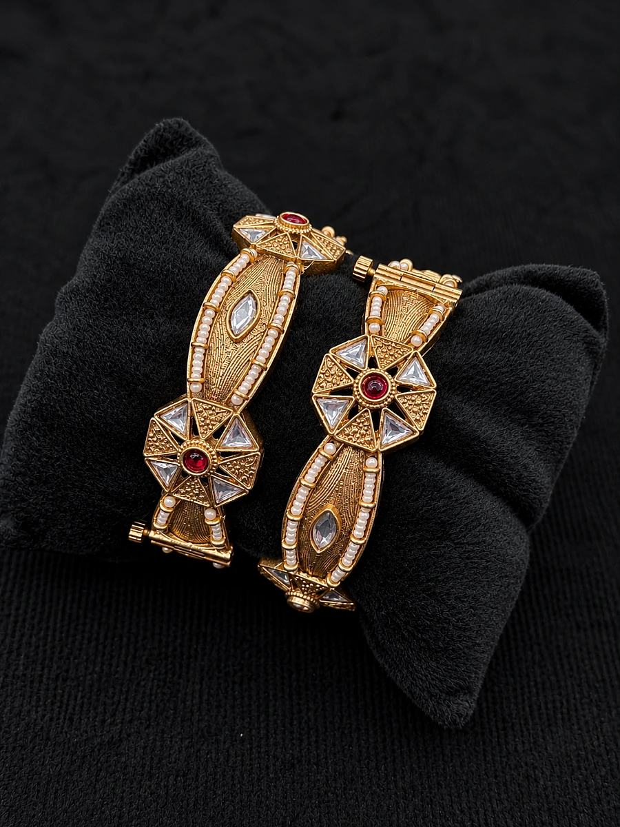 Rajwadi Gold Look-Alike Openable Bangles – Brass Alloy Traditional Jewellery