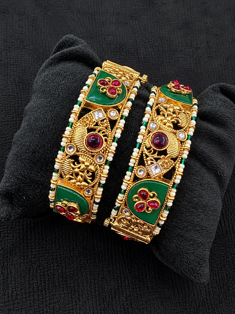 Rajwadi Gold Look-Alike Openable Bangles – Brass Alloy Traditional Jewellery