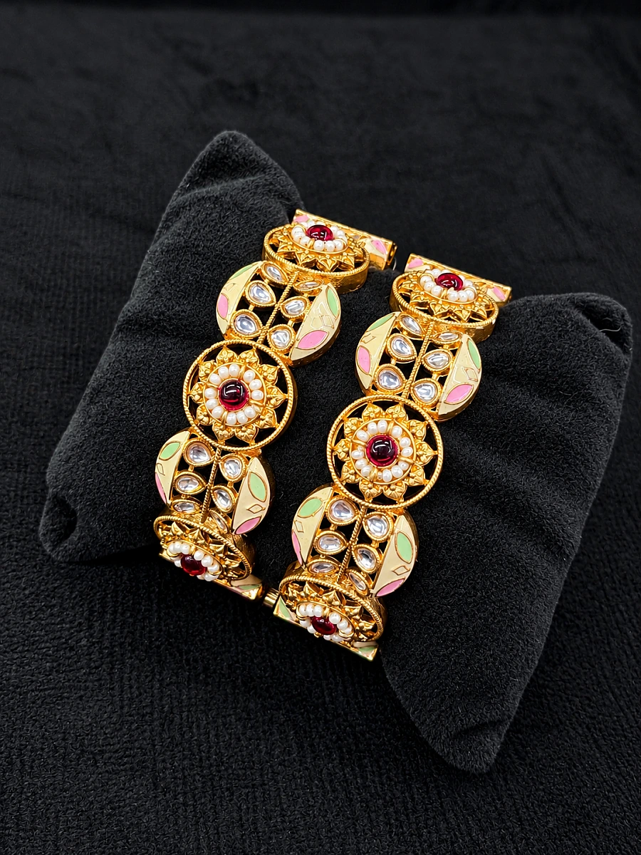 Rajwadi Gold Look-Alike Openable Bangles – Brass Alloy Traditional Jewellery