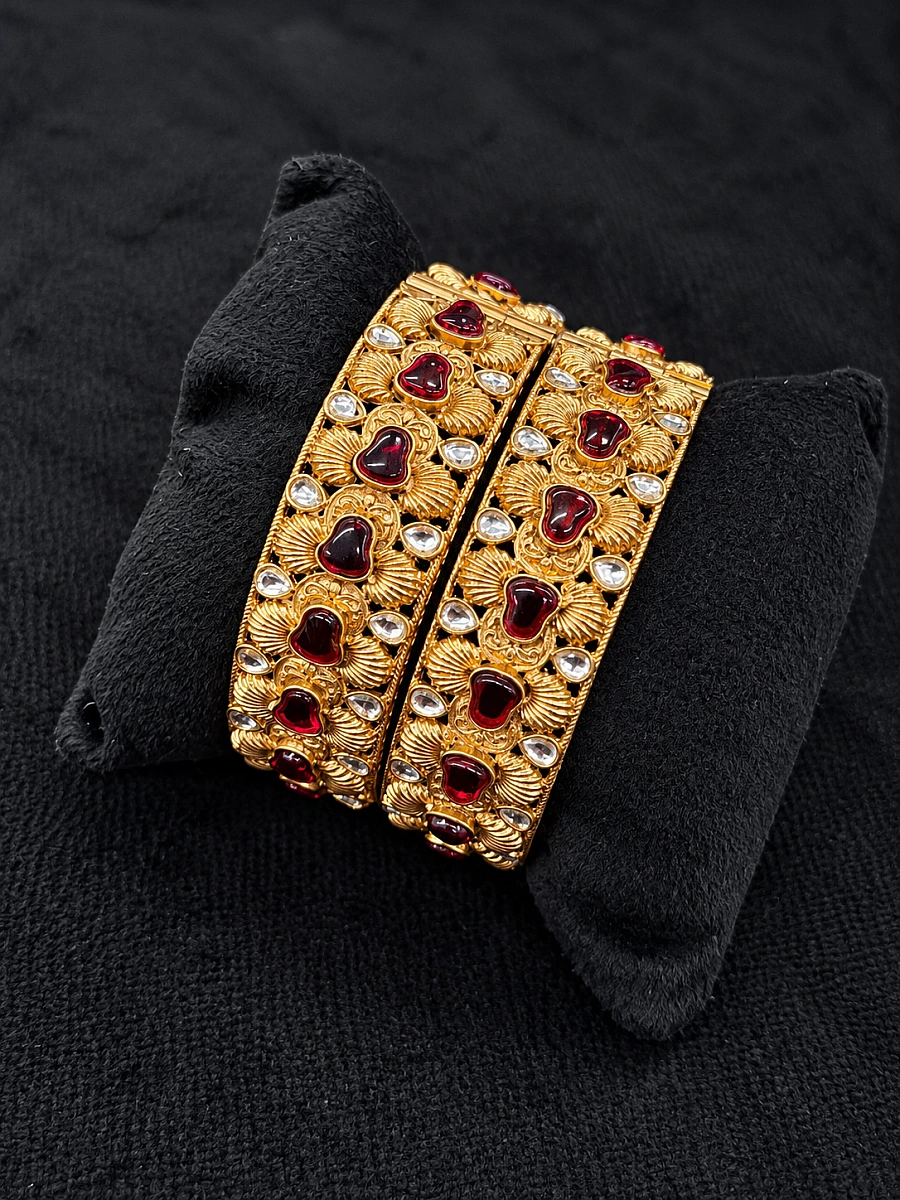 Rajwadi Gold Look-Alike Openable Bangles – Brass Alloy Traditional Jewellery