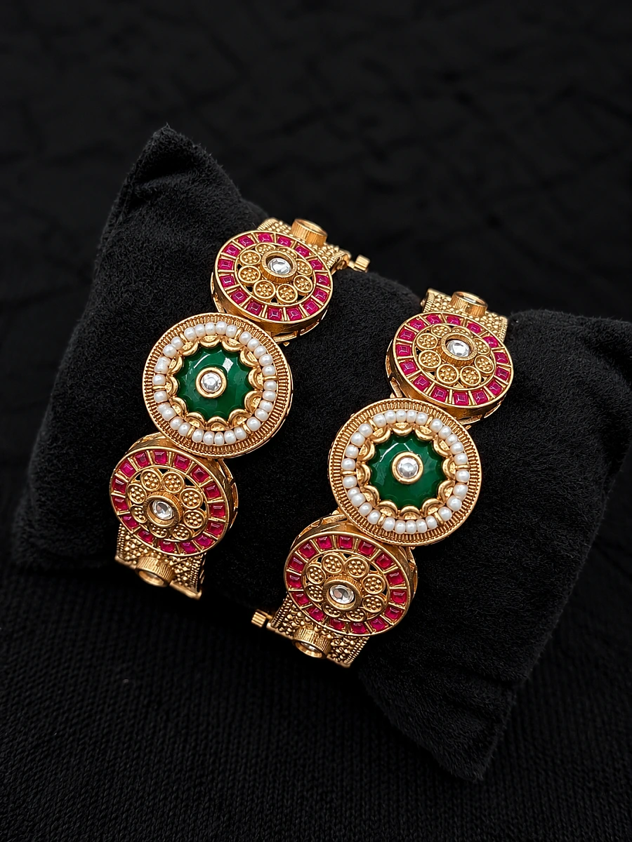 Rajwadi Gold Look-Alike Openable Bangles – Brass Alloy Traditional Jewellery