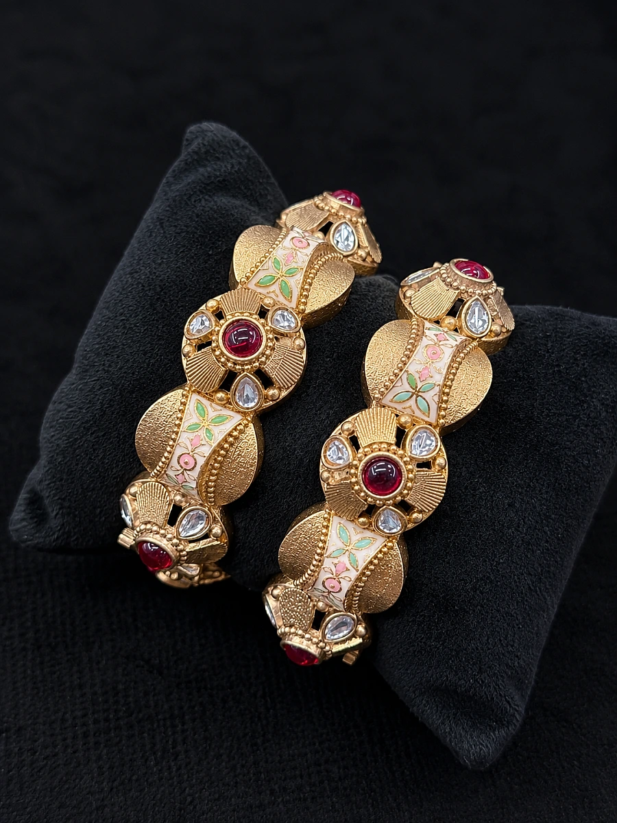 Rajwadi Gold Look-Alike Openable Bangles – Brass Alloy Traditional Jewellery