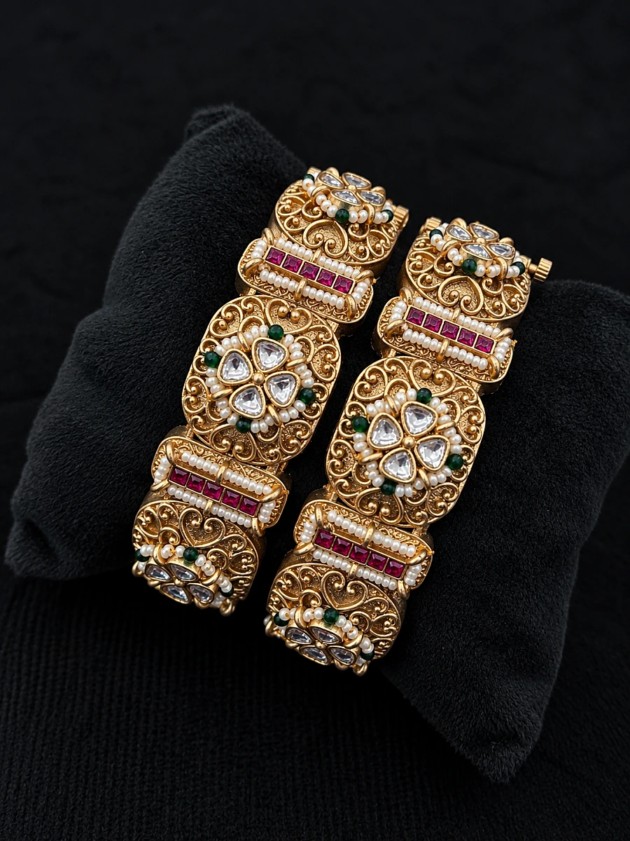 Rajwadi Gold Look-Alike Openable Bangles – Brass Alloy Traditional Jewellery