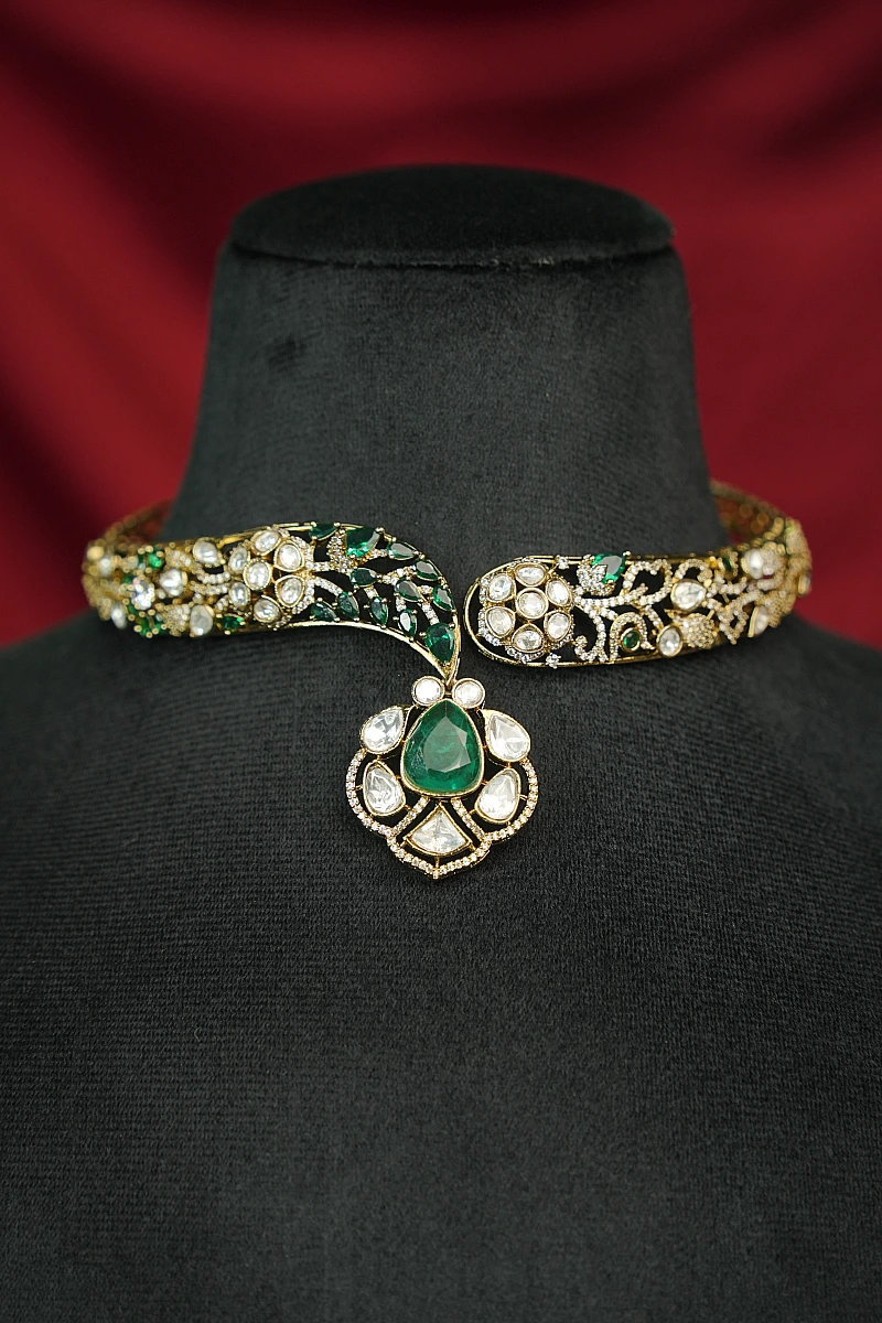 Elegant Moissanite Necklace Set with Matching Earrings - Image 2