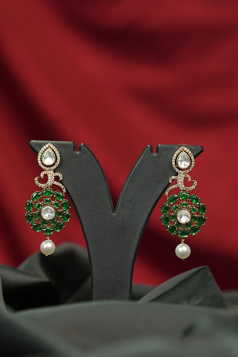 Elegant Moissanite Necklace Set with Matching Earrings - Image 4