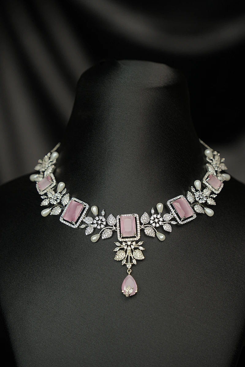 Elegant AD Necklace Set with Matching Earrings - Image 2