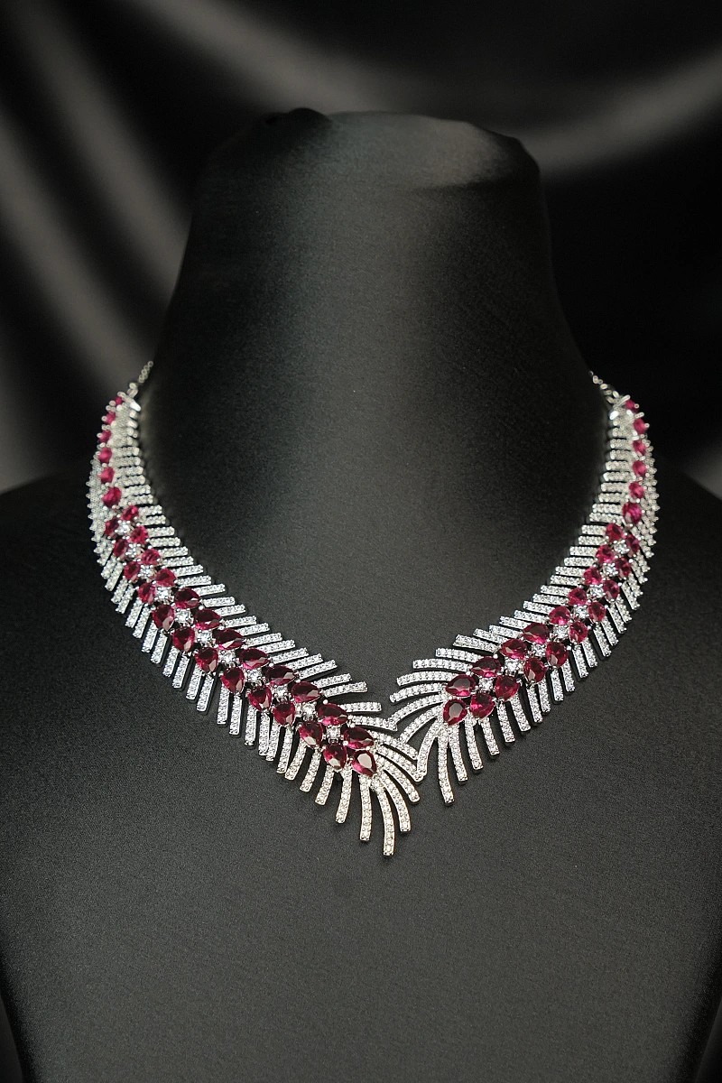 Elegant AD Necklace Set with Matching Earrings - Image 2
