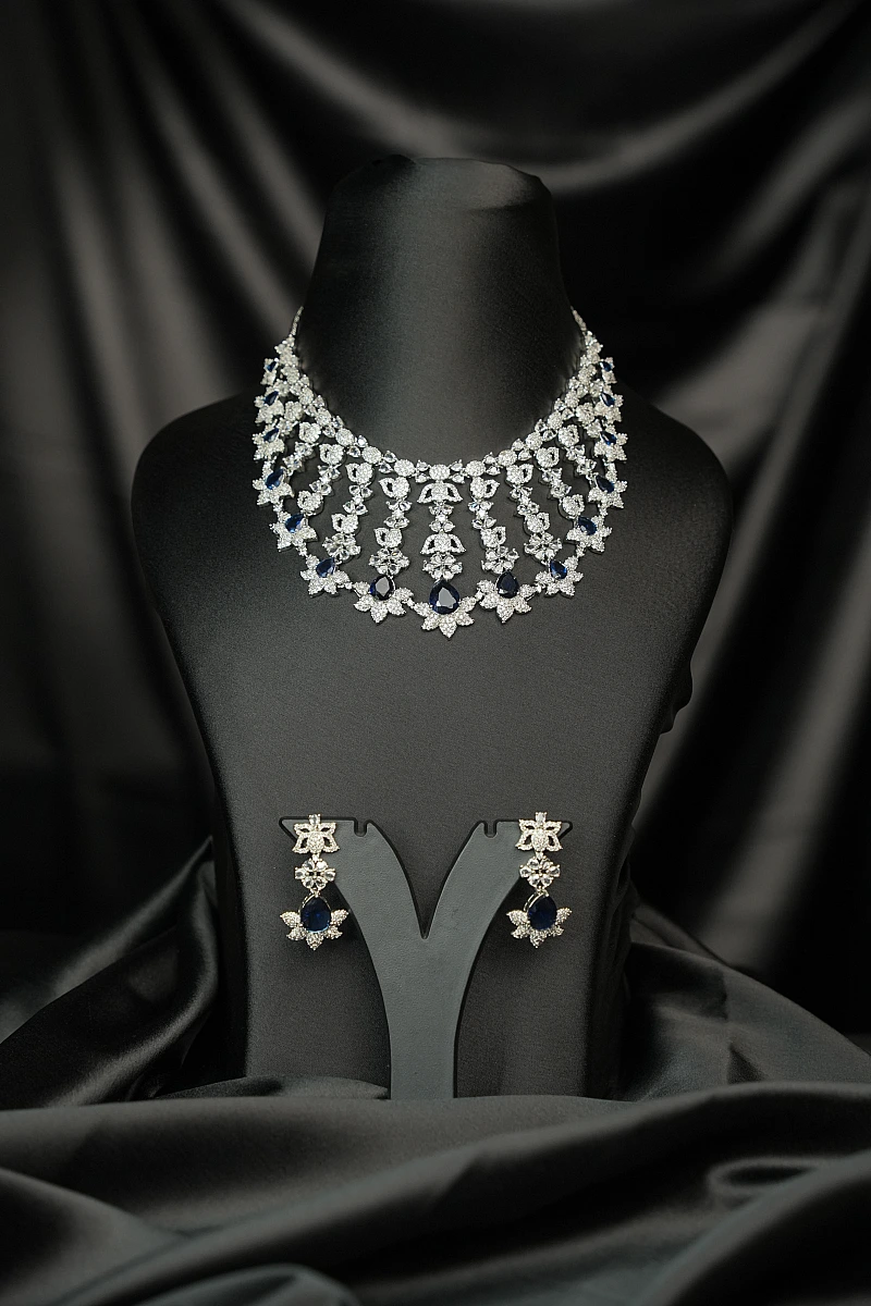 Elegant AD Necklace Set with Matching Earrings