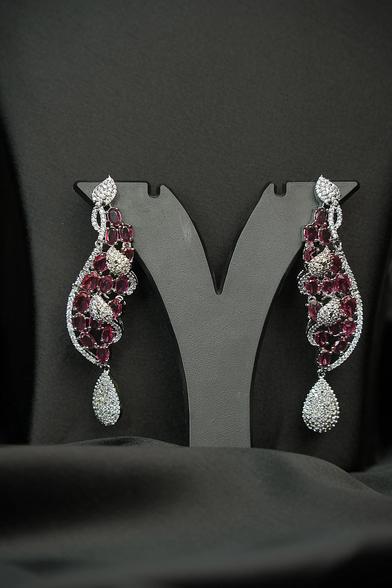 Elegant AD Necklace Set with Matching Earrings - Image 2