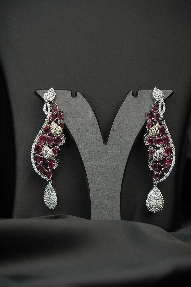 Elegant AD Necklace Set with Matching Earrings - Image 3