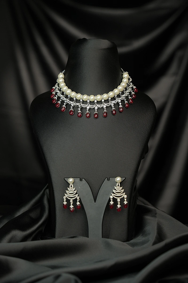 Elegant AD Necklace Set with Matching Earrings