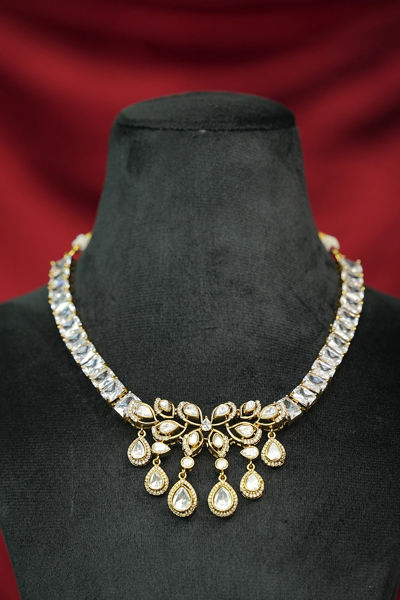 Elegant Moissanite Necklace Set with Matching Earrings - Image 2