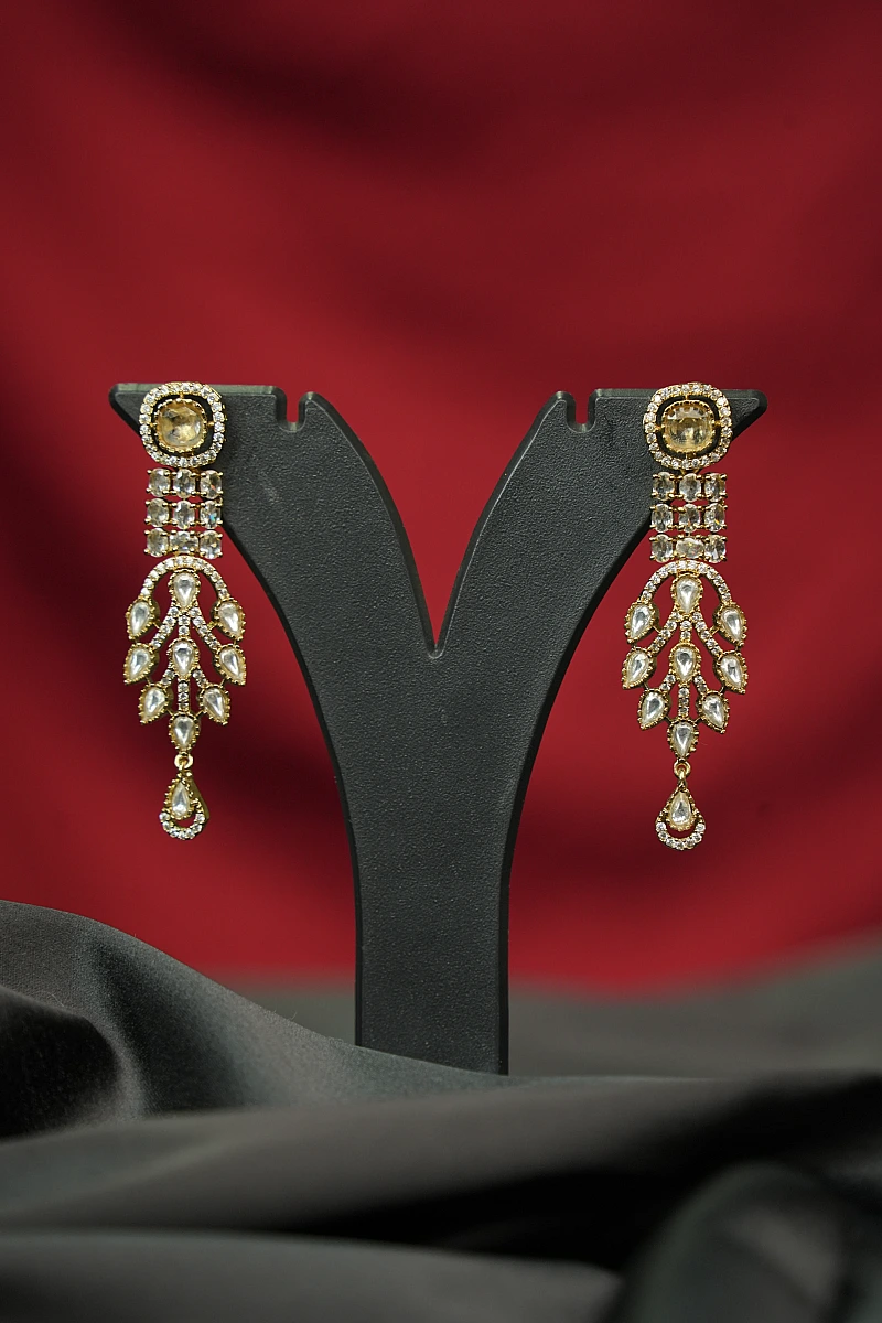 Elegant Moissanite Necklace Set with Matching Earrings - Image 4