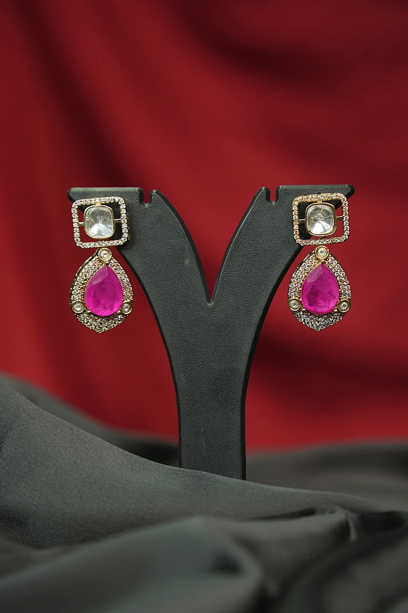 Elegant Moissanite Necklace Set with Matching Earrings - Image 4