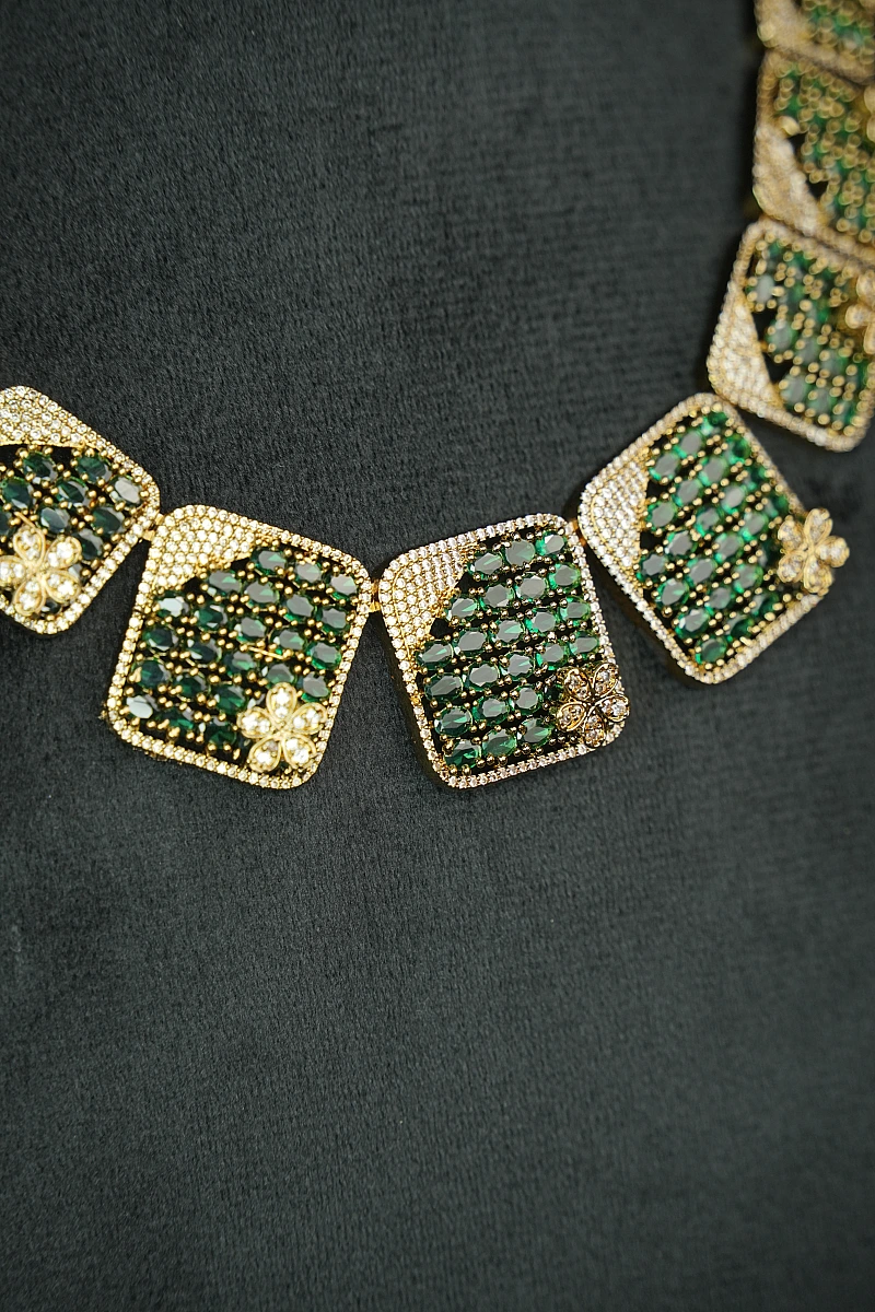 Elegant Moissanite Necklace Set with Matching Earrings - Image 3
