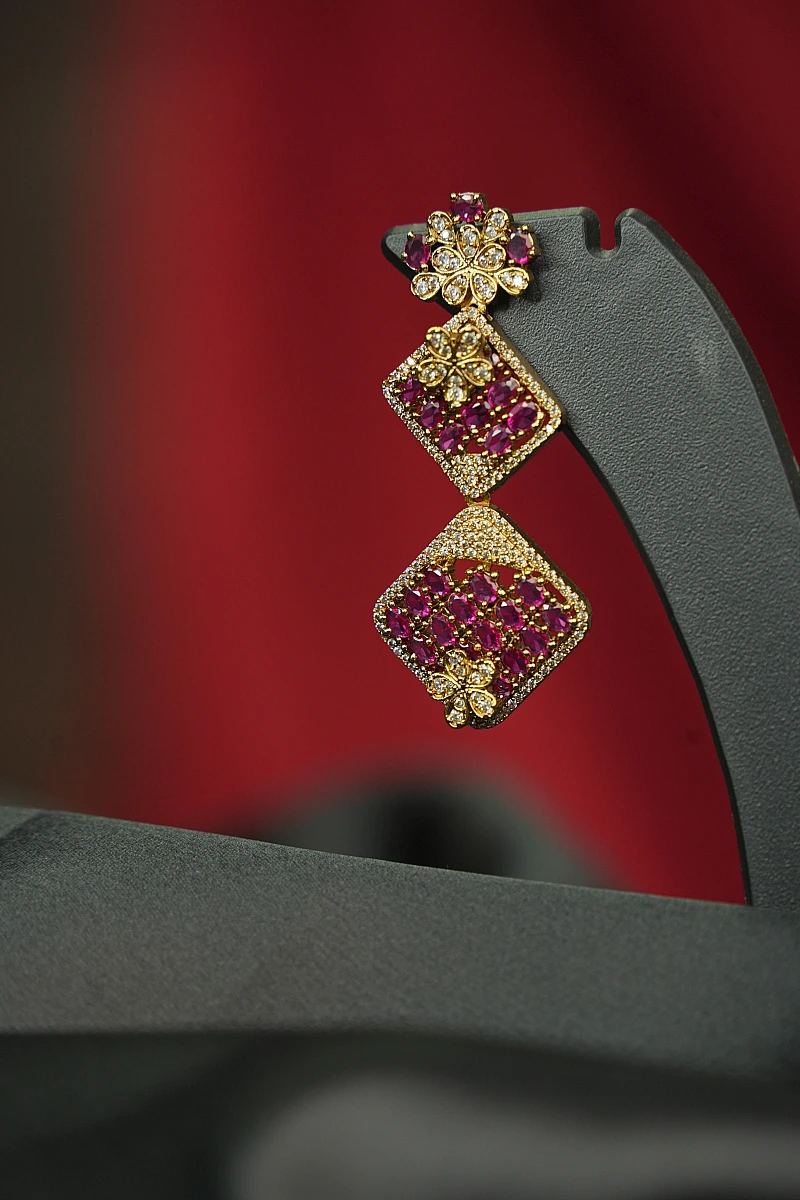 Elegant Moissanite Necklace Set with Matching Earrings - Image 4