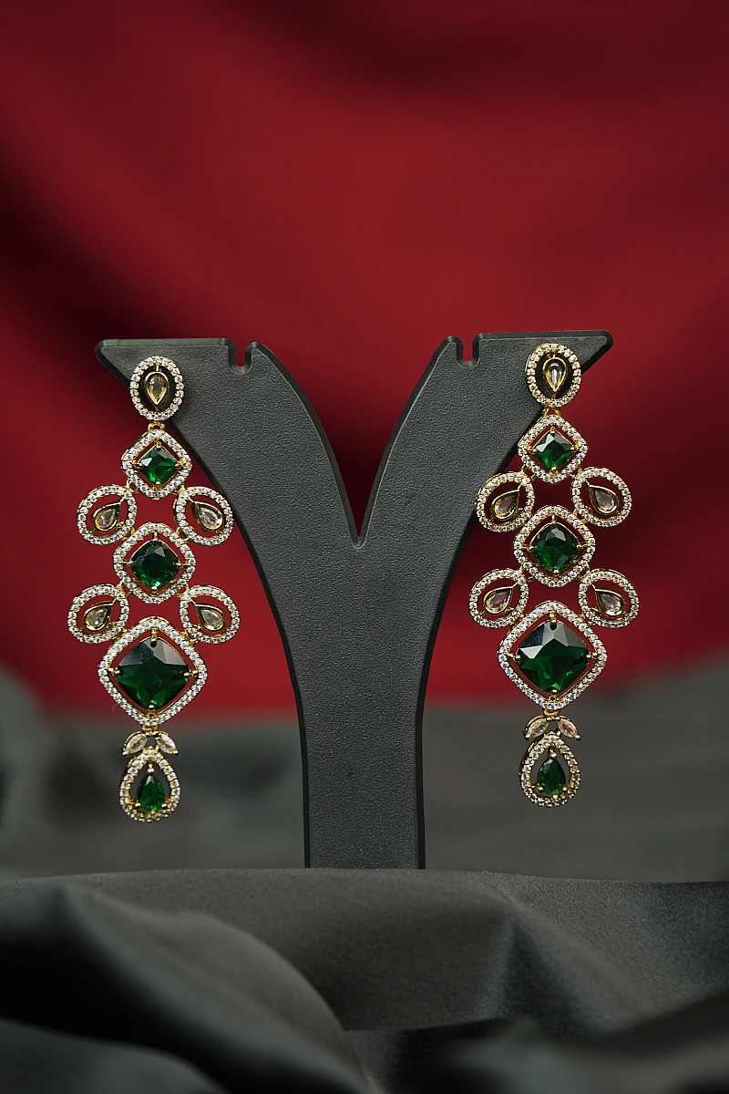 Elegant Moissanite Necklace Set with Matching Earrings - Image 4