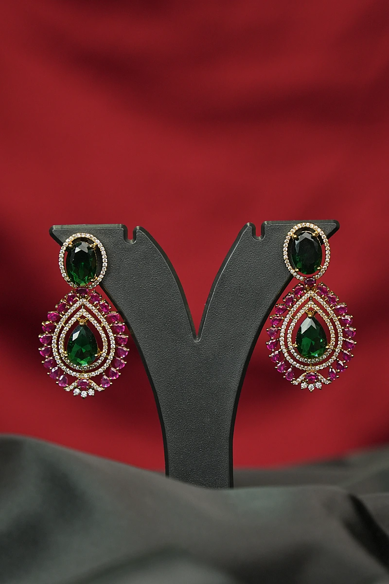 Elegant Moissanite Necklace Set with Matching Earrings - Image 3